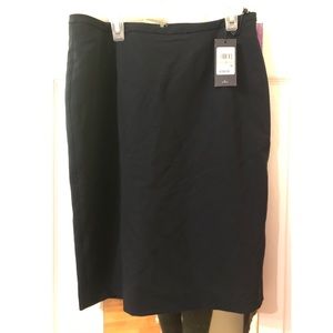 Brand new Navy Tommy Hilfiger Skirt